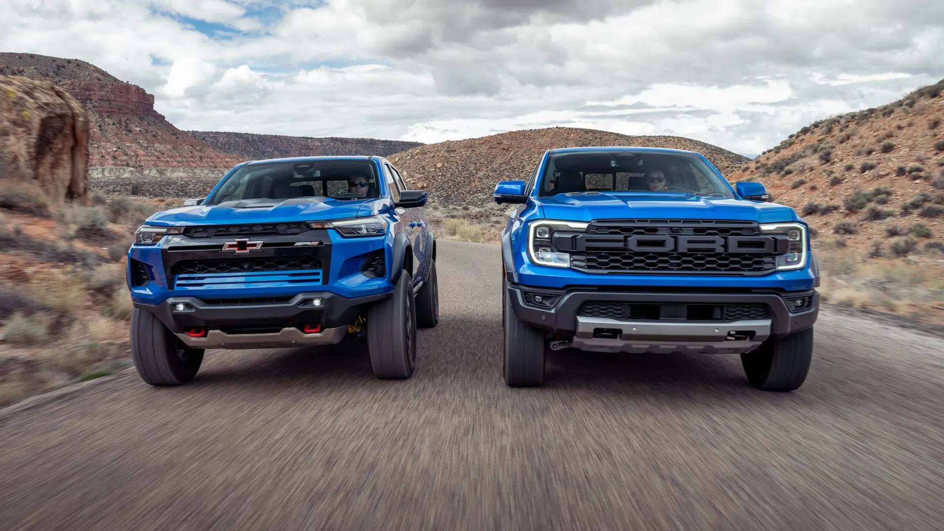 Ford Bronco Raptor vs Chevy Colorado ZR23 Bison: A Tough Off-Road Showdown