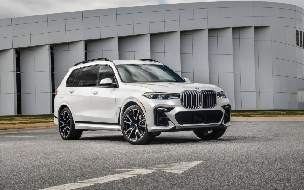 Why the 2022 BMW X7 Is the Ultimate Full-Size Luxury SUV Experience