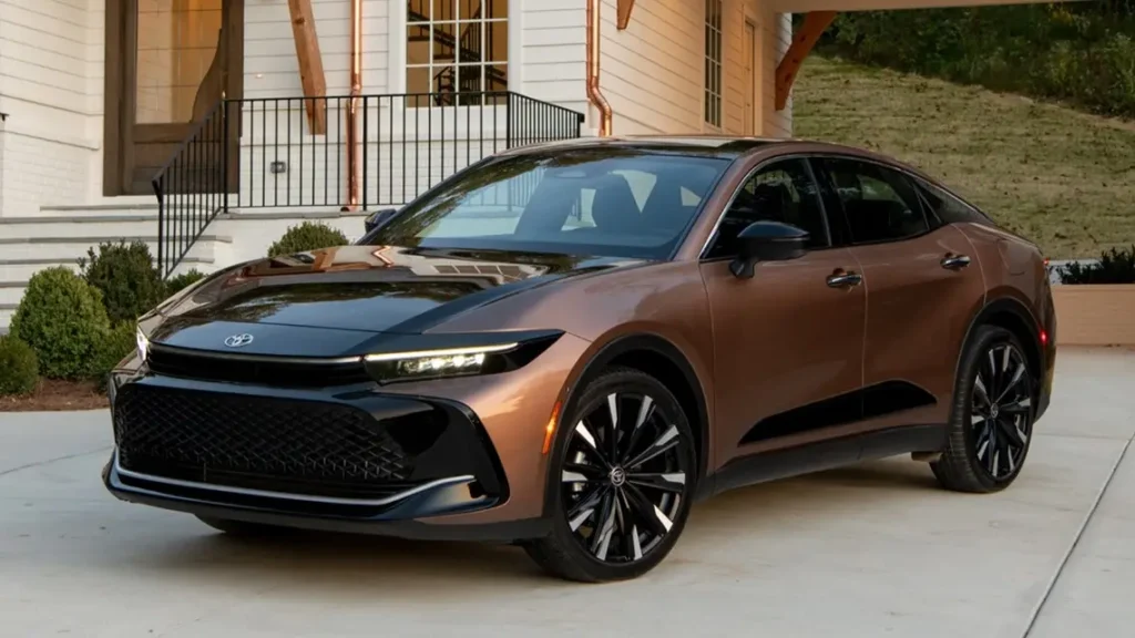 Why the 2024 Toyota Crown Is Redefining the Modern Hybrid Sedan