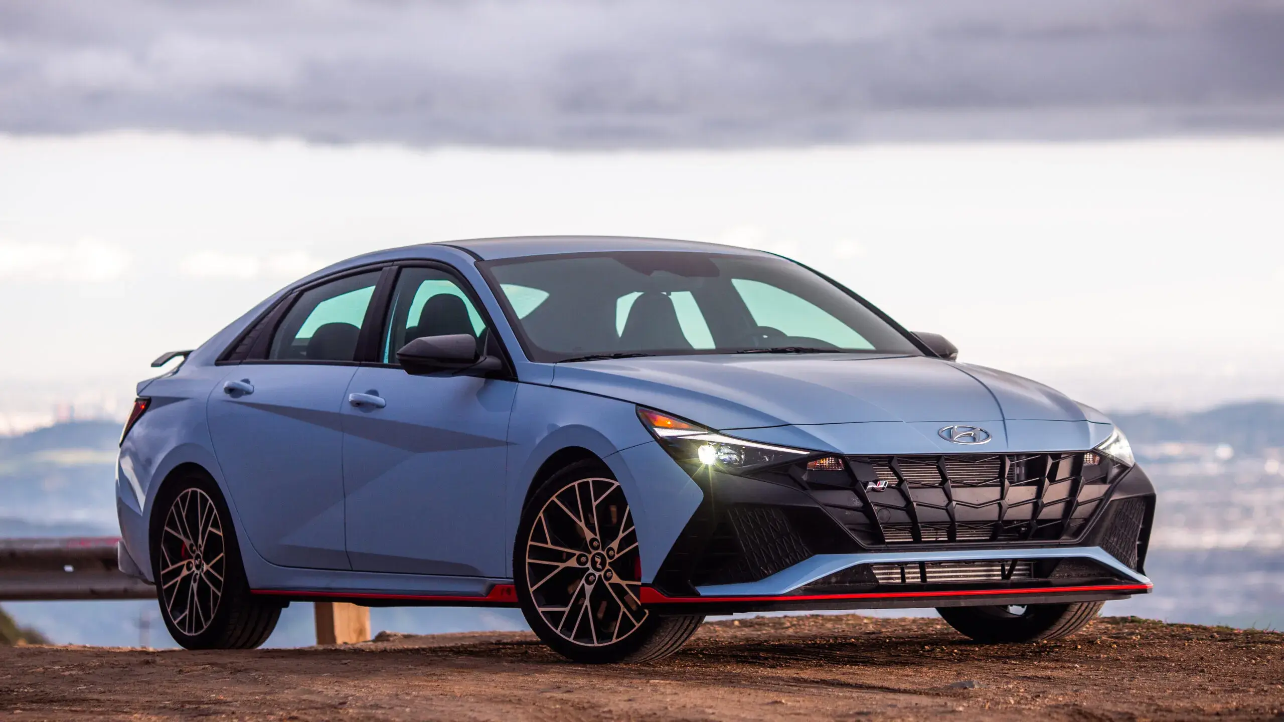 Why the 2023 Hyundai Elantra Is a Smart Choice for Compact Sedan Buyers